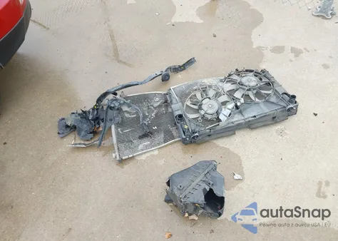 2016 Toyota Rav4 Le из США, поврежденный, VIN JTMZFREV5GJ080608